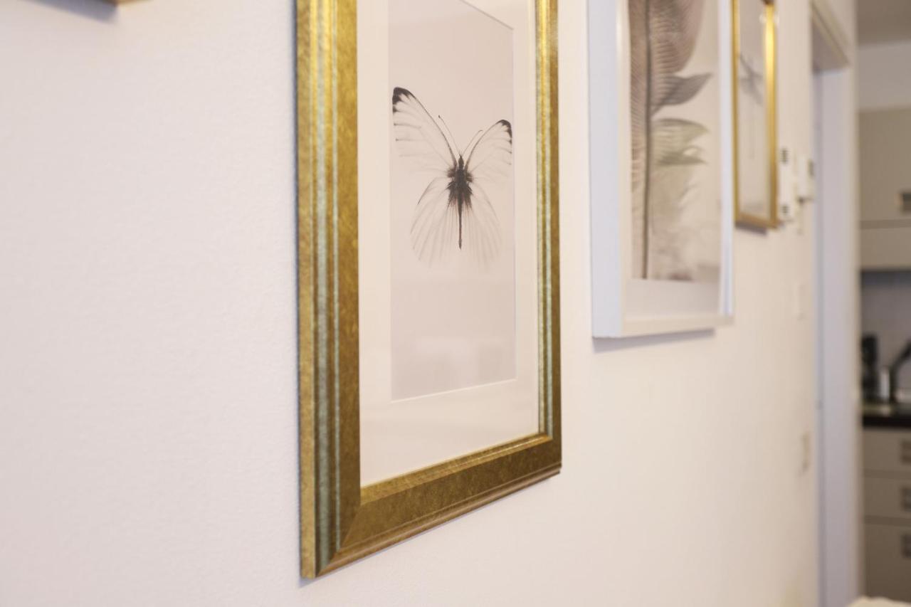 Yourbanflat Butterfly *